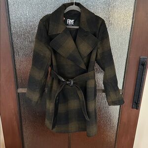 Frye Women's Plaid green and black Wrap Coat with leather trim. NWT size Medium